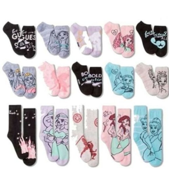 Women's Disney Princess Castle 15 Days Of Socks Advent Calendar 4-10 - Picture 1 of 5